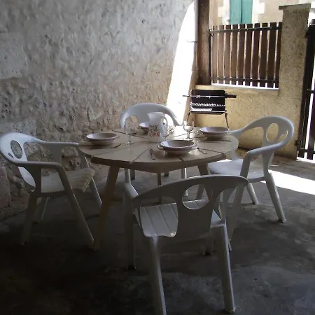 Ferienhaus Maison Typique Dans Petit Village Ribérac